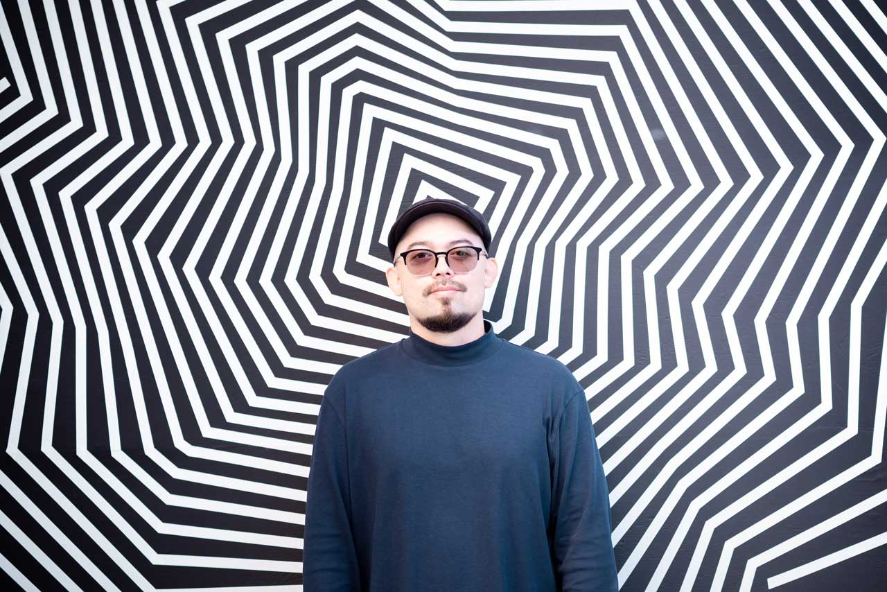 Mezcal Verde X Darel Carey: Líneas que construyen universos